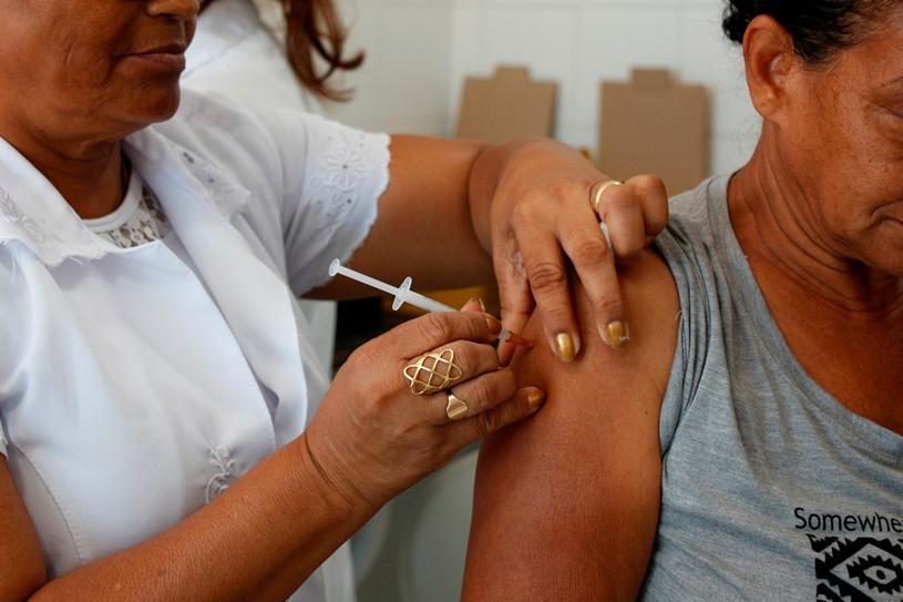 Em um dia: cerca de 2 mil pessoas vacinadas em Marcílio