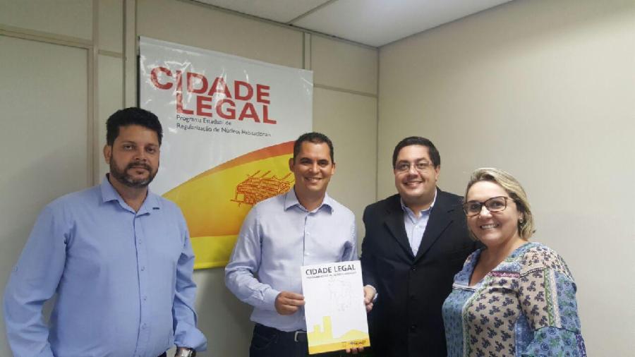 Equipe de Regularização Fundiária de Viana participa de curso em São Paulo