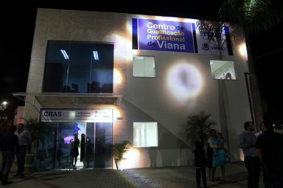 Inaugurado Centro de Qualificação Profissional e CRAS de Viana Sede