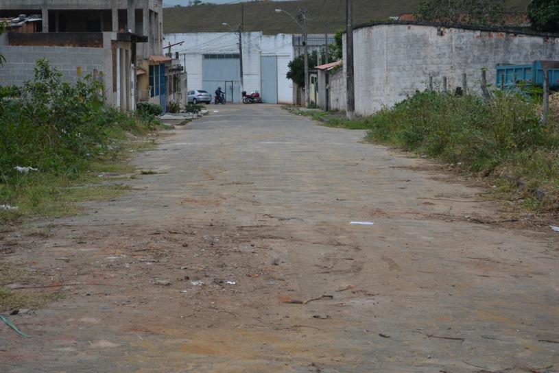 Rua terá pavimentação autorizada e moradores recebem certificados da Regularização Fundiária em Vila Bethânia
