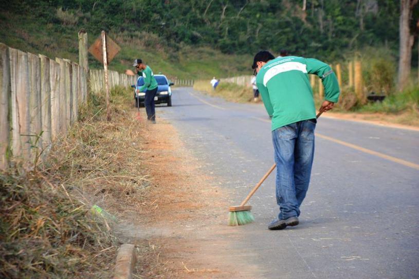 Equipe leva ações de limpeza para Campo Verde