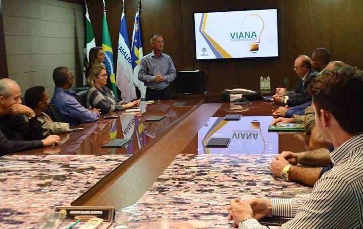 Empresários participam de reunião sobre o projeto Viana Empreendedora