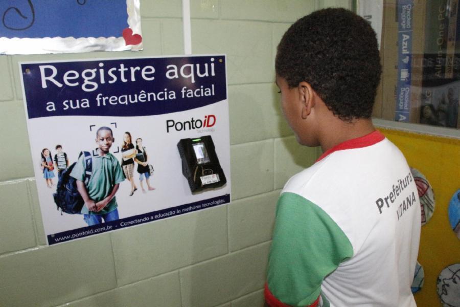 Inovações tecnológicas auxiliam ensino em Viana