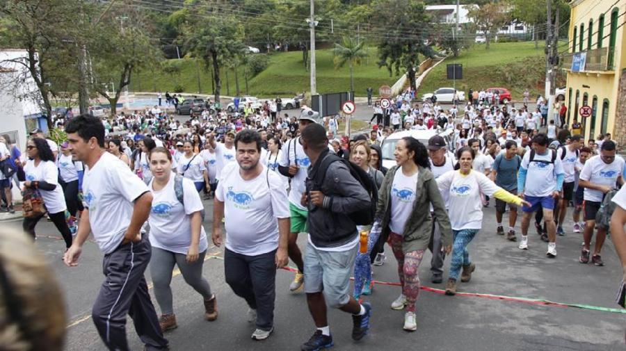 Caminhada Ecocultural reúne dois mil participantes