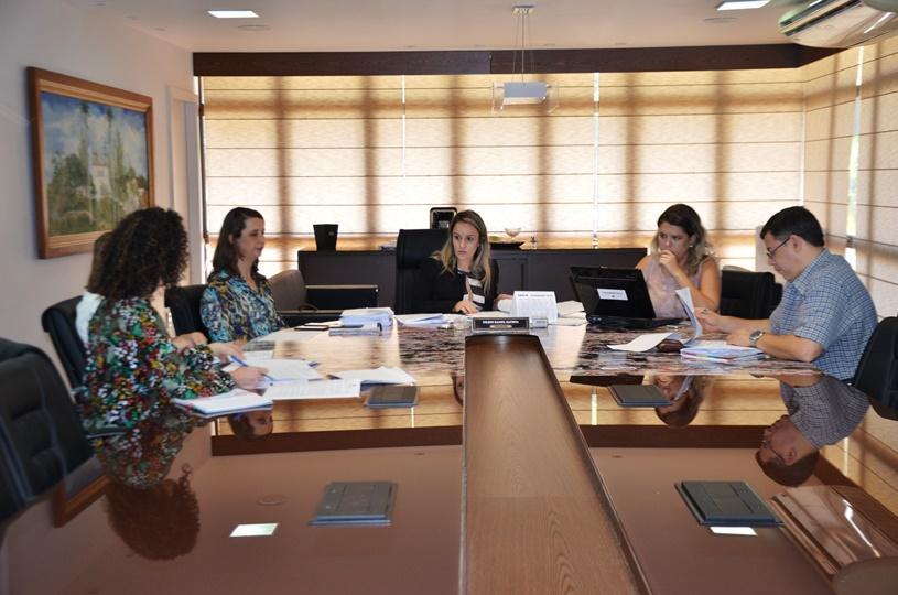 Comissão do Inova Viana realiza reunião para iniciar avaliação de projetos