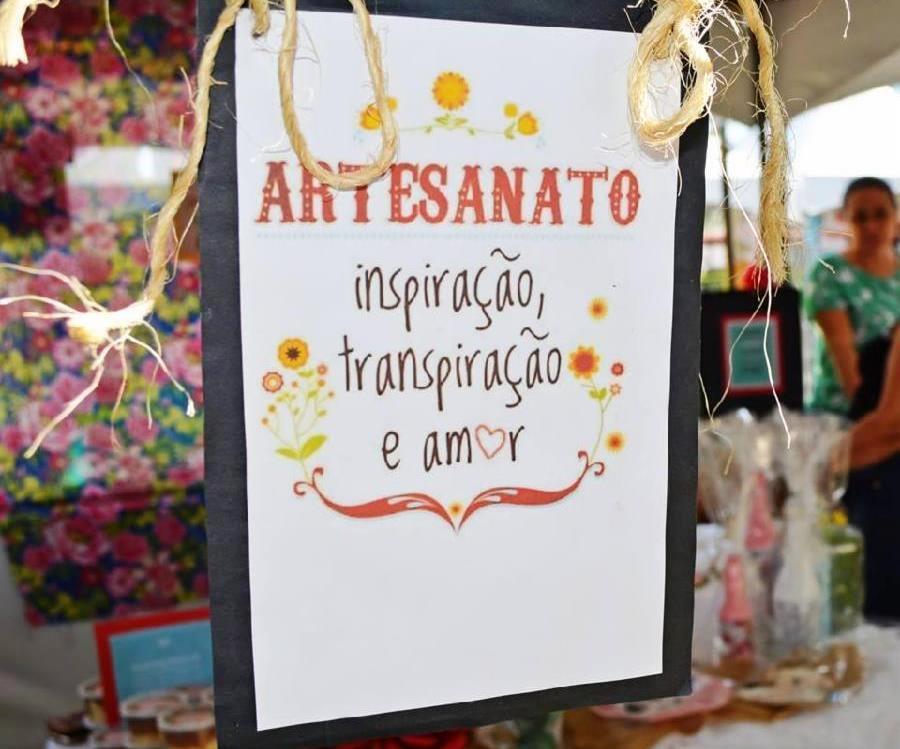 Palestra abre programação de oficinas para artesãs de Viana