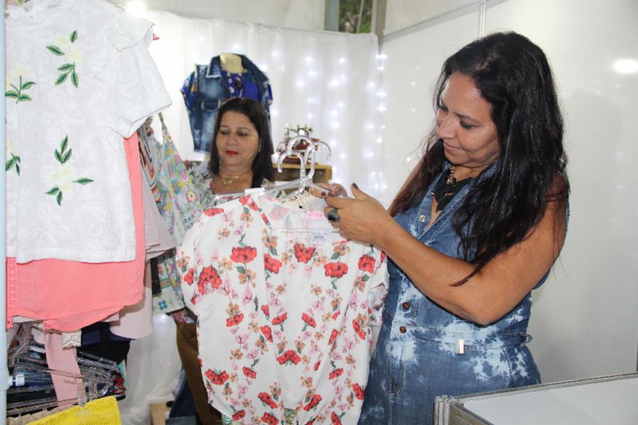 Feira de Negócios atrai mais de 10 mil pessoas e movimenta vendas em Viana