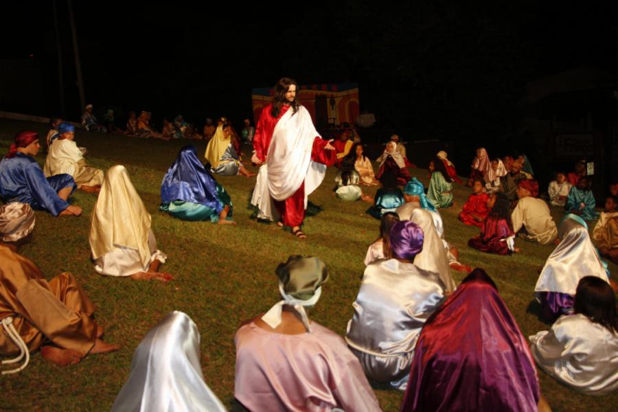 Grupo Teatral Vianense convida população para os ensaios da 'Paixão de Cristo'