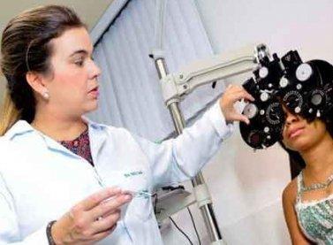 Exames oftalmológicos de graça para alunos da rede municipal de ensino de Viana