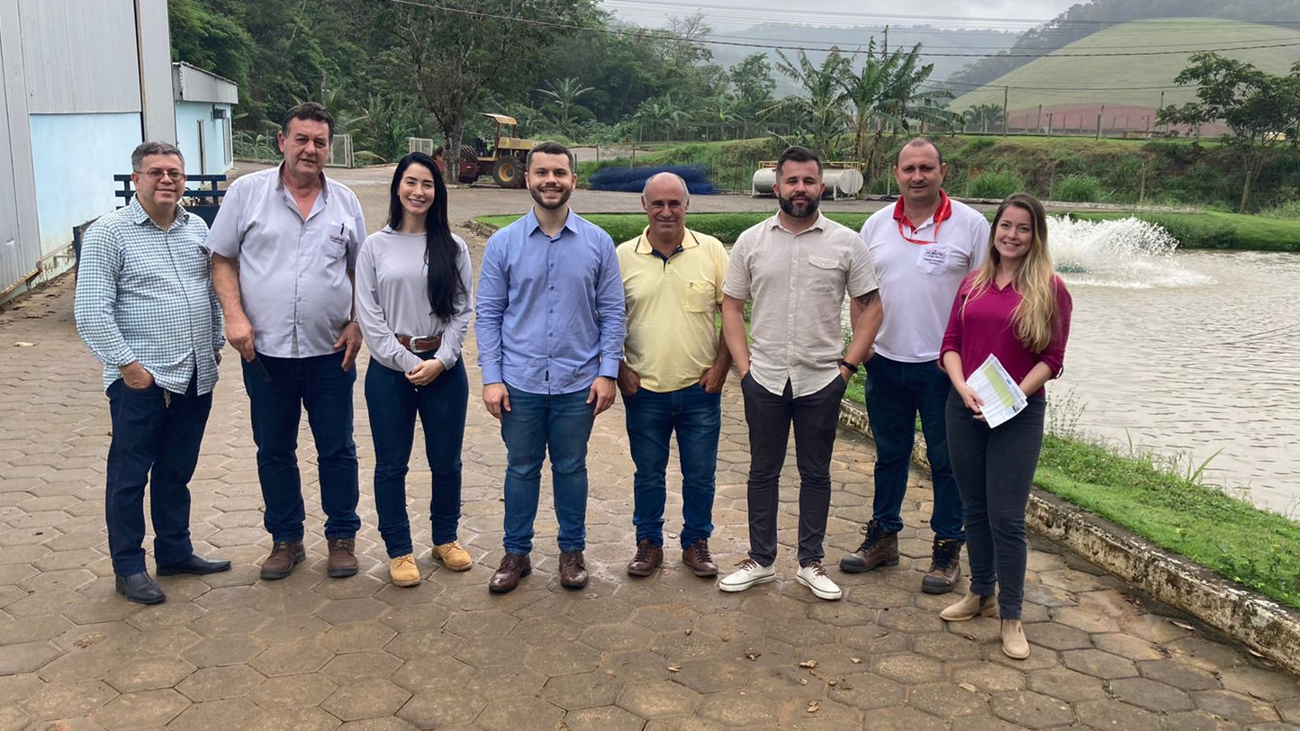 Prefeitura de Viana faz visita técnica a fazenda experimental da Alinutri voltada para a piscicultura