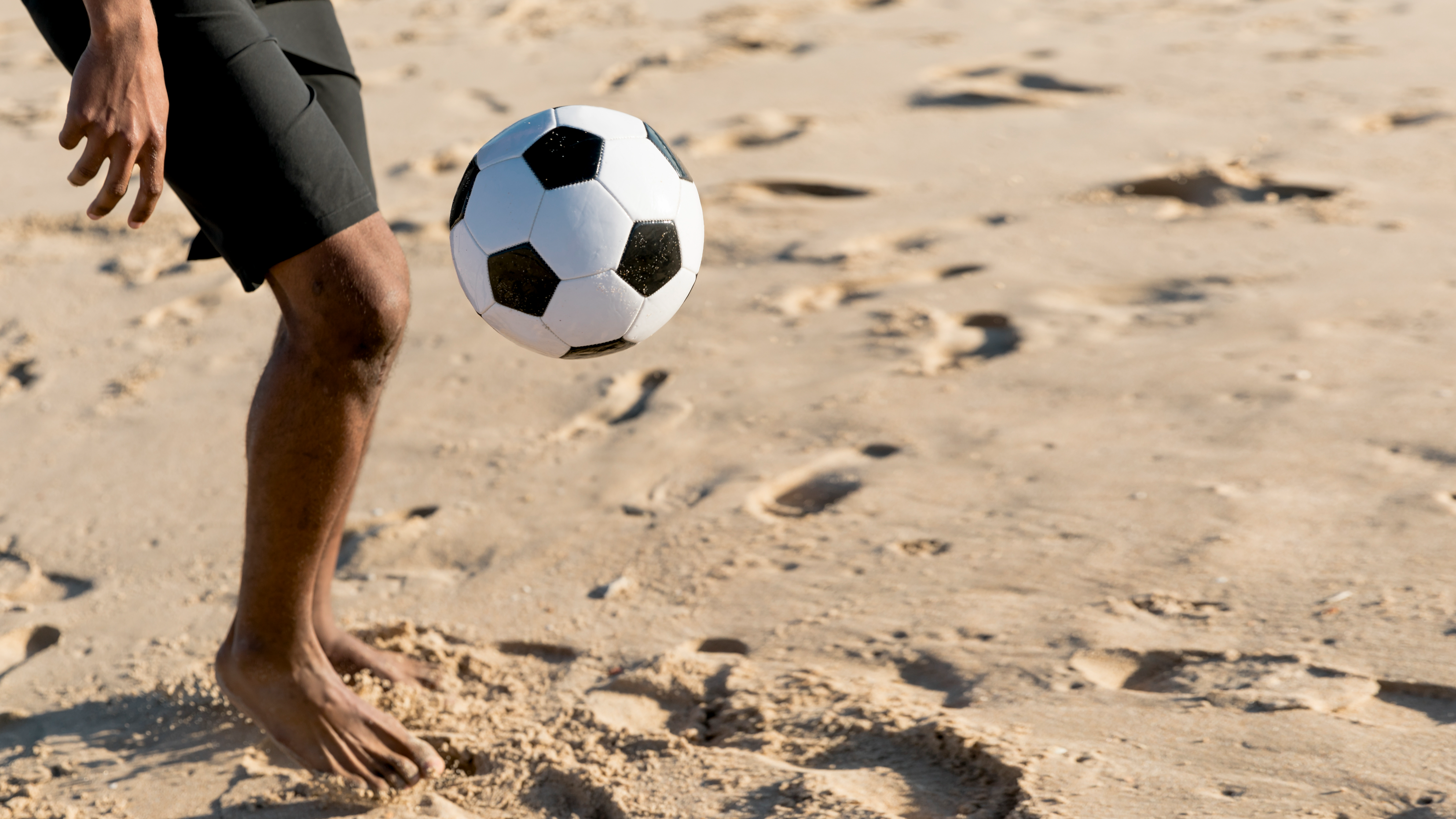 Seleção de Viana participa de torneio estadual de beach soccer