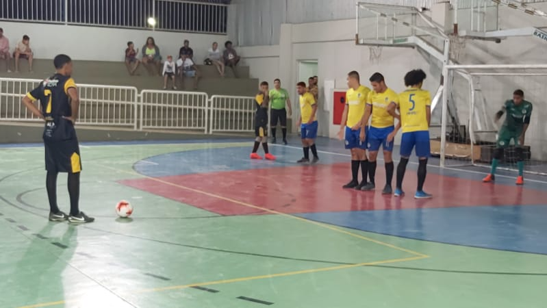 Campeonato Municipal de Futsal volta a movimentar as quadras de Viana
