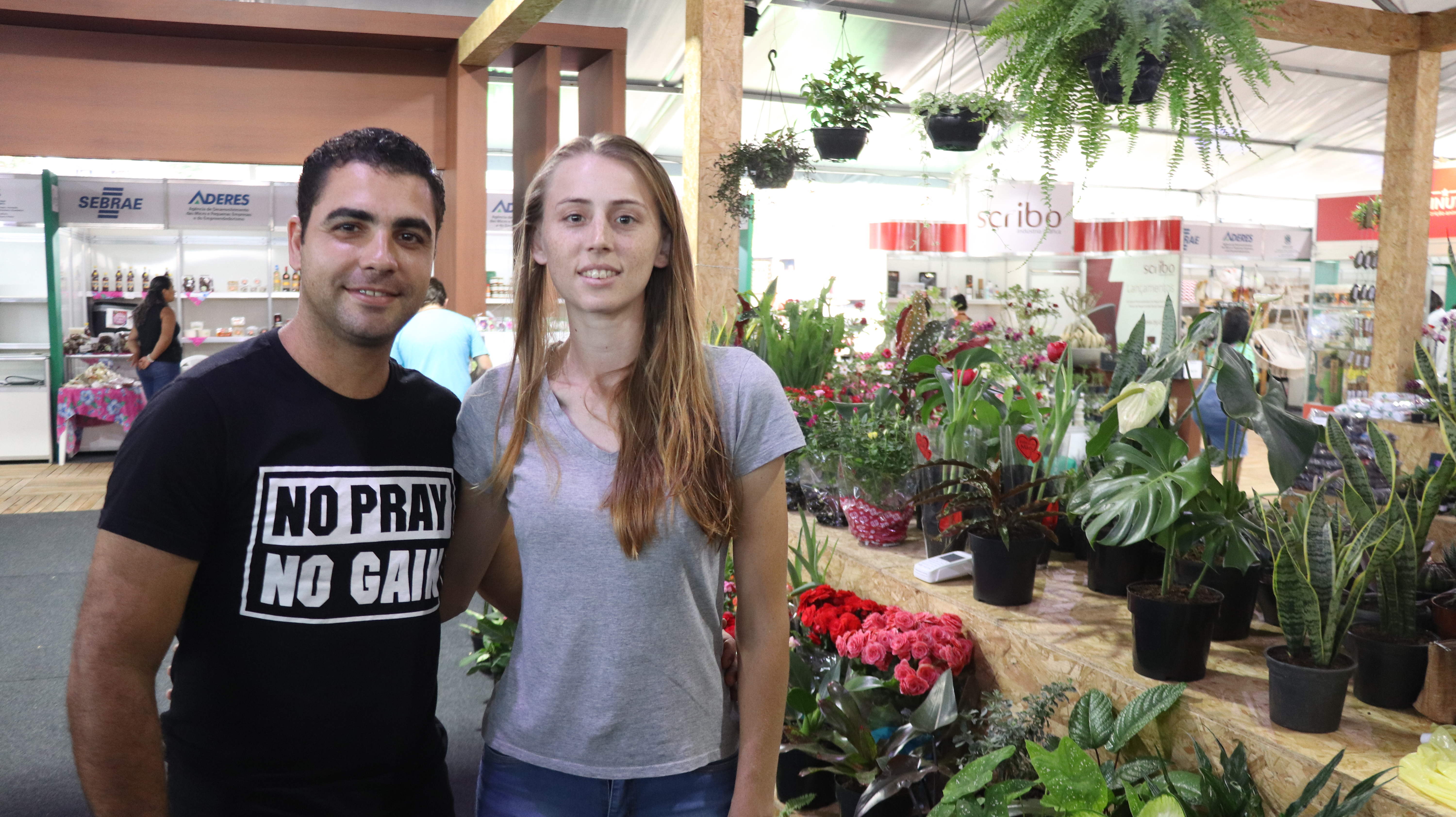 A produtora rural Ana Flávia Machado Britto esteve no evento com um estande de plantas e flores que produz junto com a família