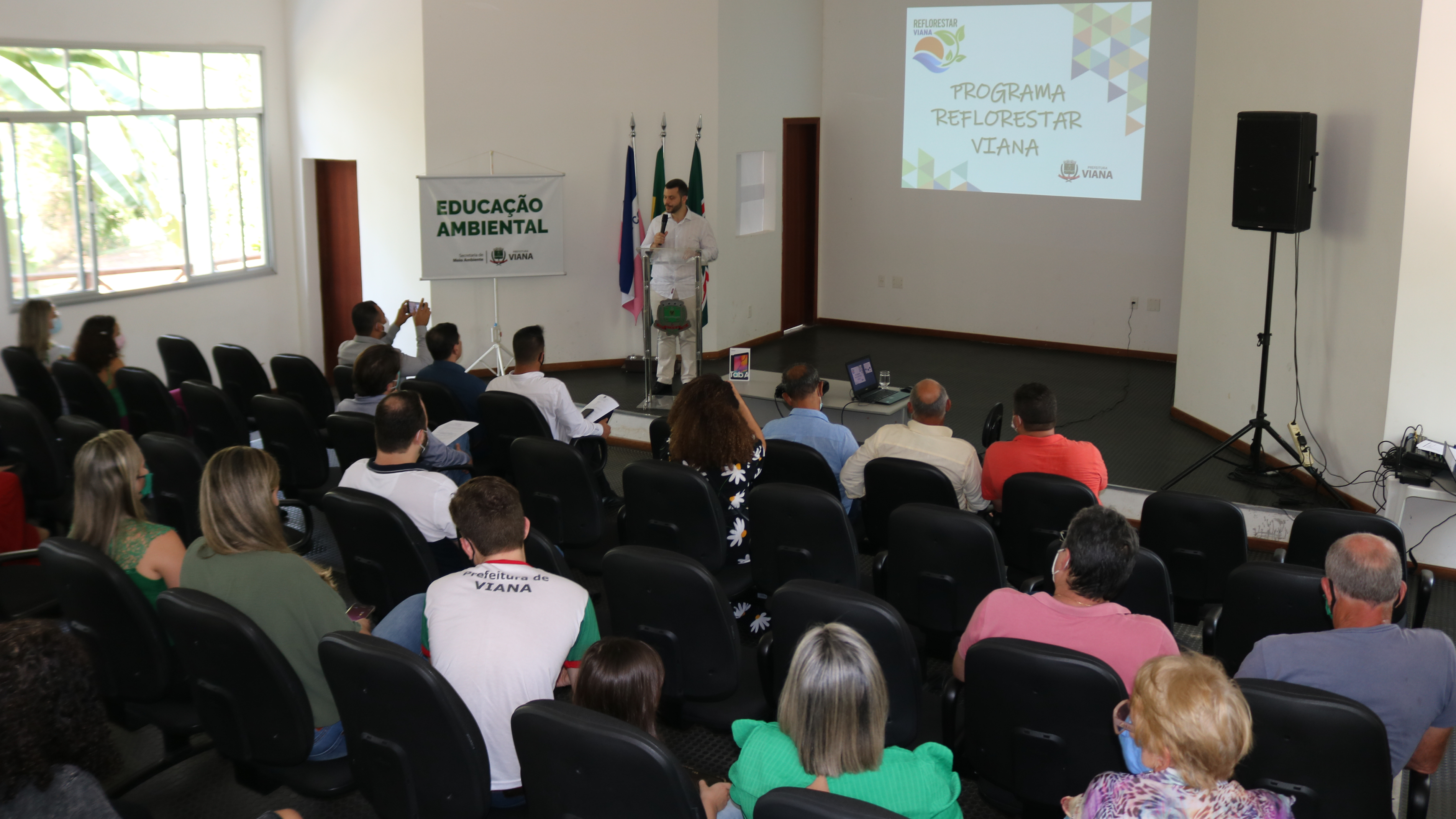 Em comemoração ao Dia da Árvore, Prefeitura de Viana faz anúncios para preservação do meio ambiente