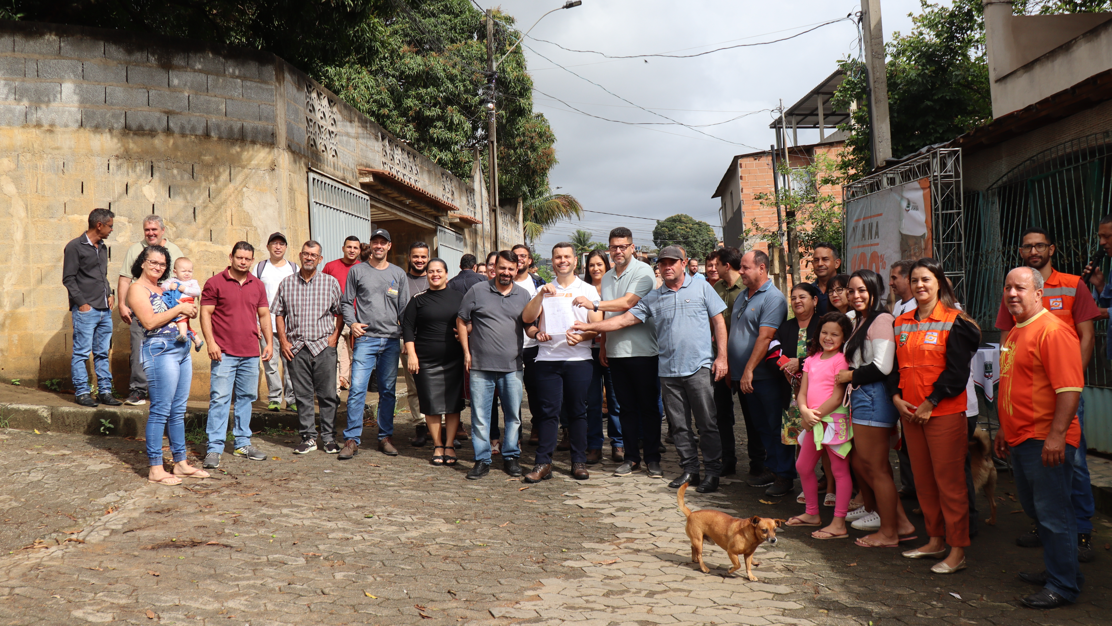 Rua de Nova Bethânia recebe investimentos do maior programa de serviços que Viana já viu